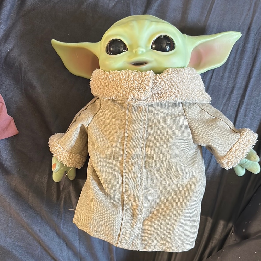Baby Grogu. Baby Yoda talking toy. Wonderful used condition